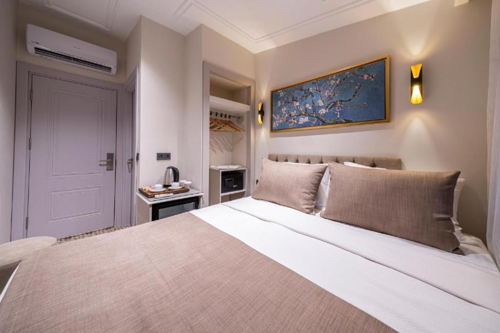 Pera Luna Premium Hotel Istanbul Exterior foto